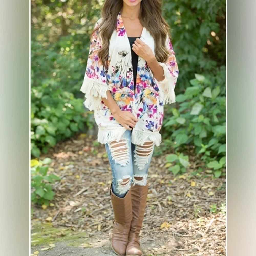 Umgee Cream Colorful Floral Fringe Kimono Women’s sz S